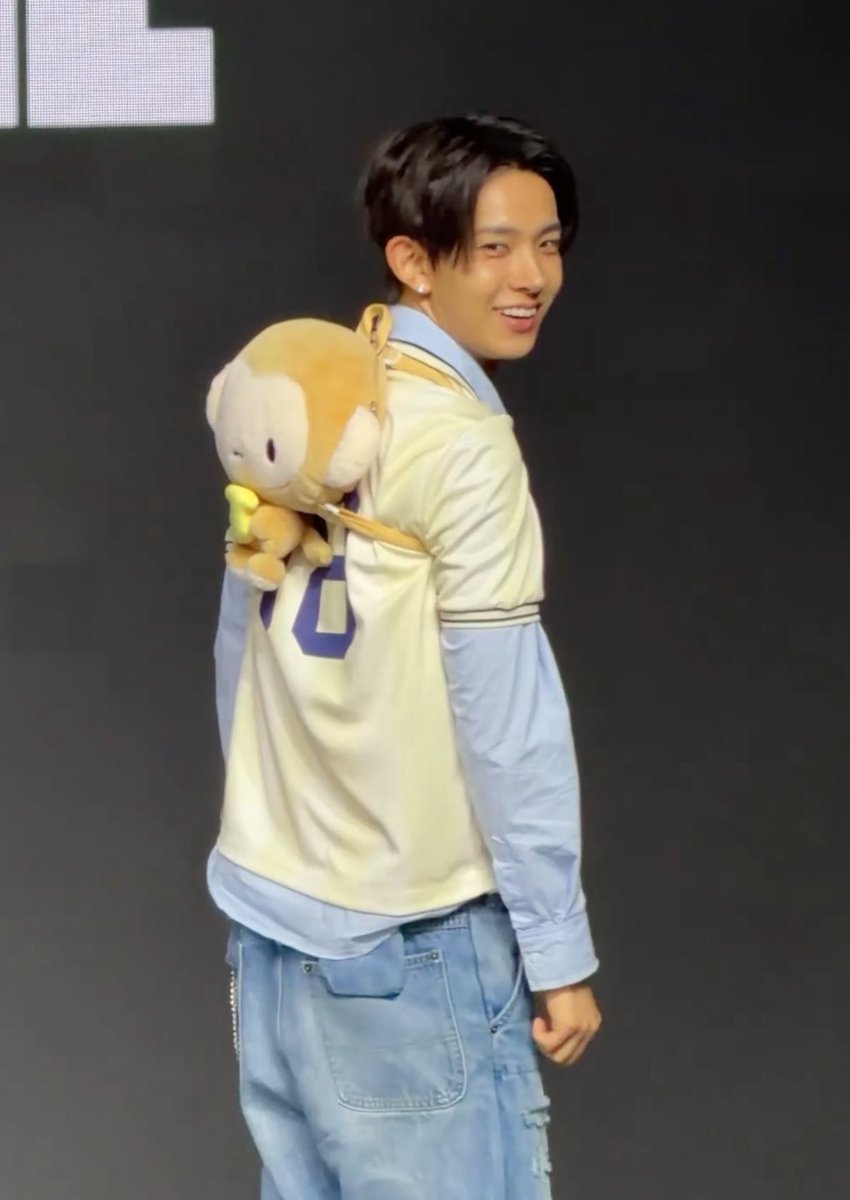 hevangelic's tweet photo. HELF what are his fansigns about anymore like :&amp;@;;&amp;:&amp;:&amp;:&amp;:&amp; i need to witness one myself one day https://t.co/tqUyTtNjqy