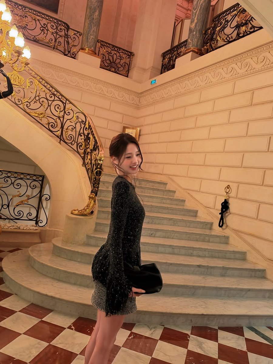 JANGWONYOUNG083's tweet photo. @Dior https://t.co/OBlczsedq4