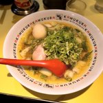 Photo by Alumi (@Alumi)