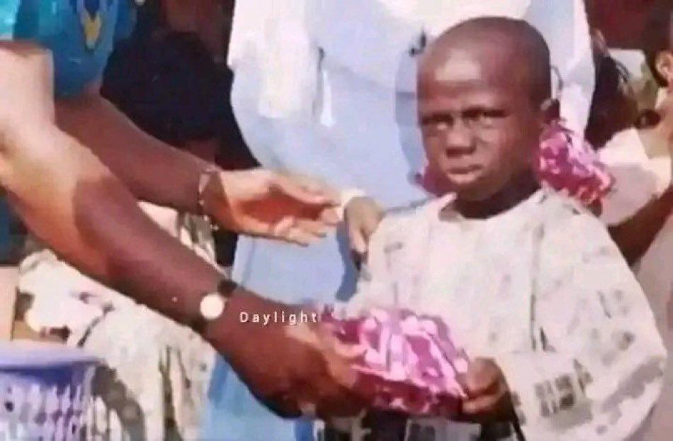 slickwill_ug's tweet photo. 5 yr old me receiving money from a visitor while mum is watching because she is going to take it later. https://t.co/I6en5FR49d