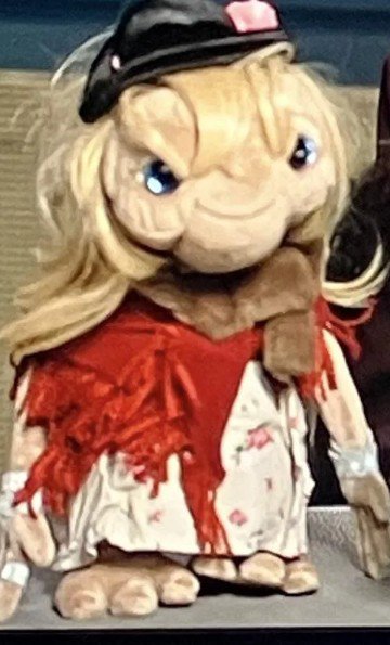 Remito2531's tweet photo. @__0HOUR1_ That's Candace's Brigitte doll, and it always has that scarf on. You are evil for making that assumption https://t.co/8RqNfhoYas