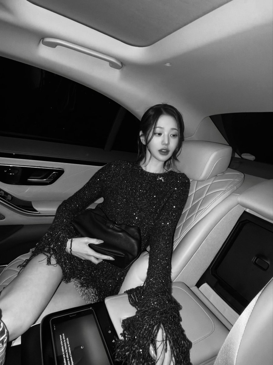 kittyjangwy's tweet photo. back seat

WONYOUNG IN DIOR
#WonyoungDiorSummer27
#JANGWONYOUNG
#WONYOUNG
#DiorSummer27 @Dior https://t.co/12C1EywtrB