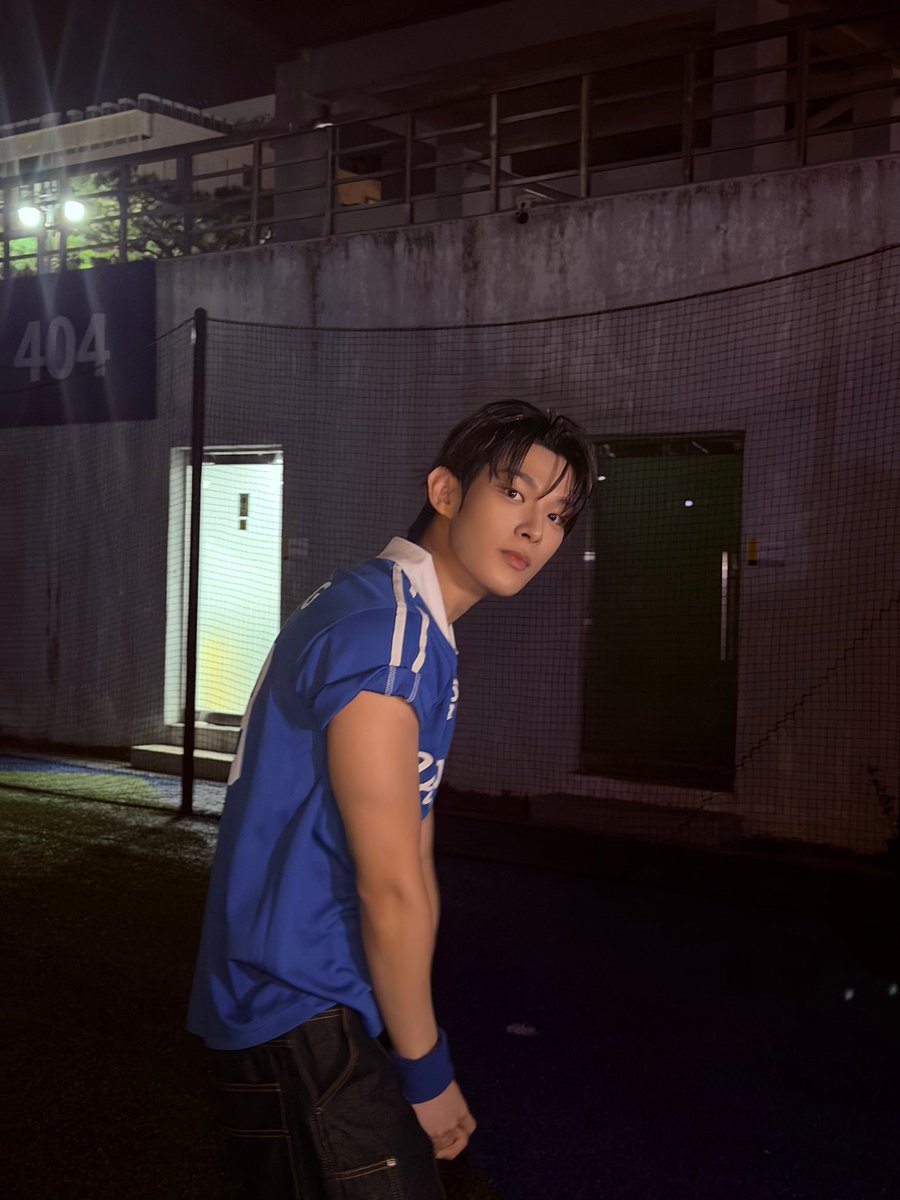 AHOF_official's tweet photo. 한양대 에리카💙💙💙
최고최고!! 다들 너무 잘 놀고 에너지 넘치는 학생분들이랑 같이 좋은 추억 만들 수 있어서 너무 감사합니다🥰

#AHOF #아홉
#STEVEN #스티븐 https://t.co/y3UOzAoboS