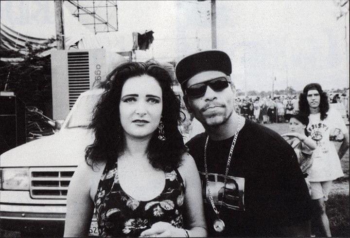 JakeRudh's tweet photo. Siouxsie Sioux and Ice-T at the 1991 Lollapalooza. https://t.co/2VJVquDPZ9