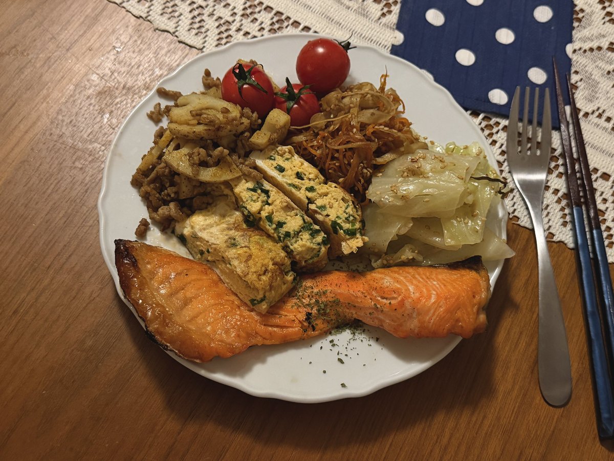 oo_06kinn's tweet photo. 自炊歴4年目,
僕のおすすめヘルシー夜ご飯レシピ↓ https://t.co/bKSaHtw4qD