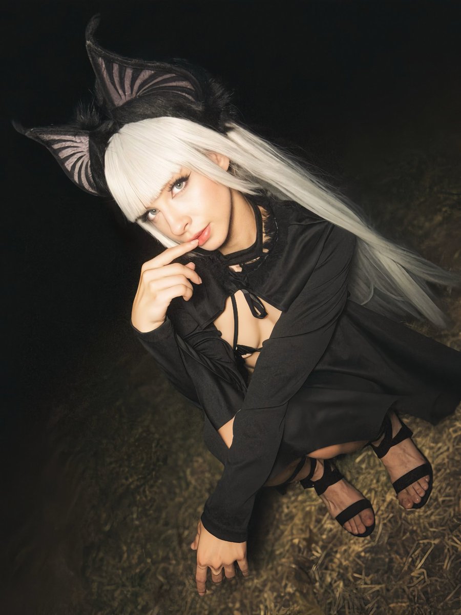 xkayweex's tweet photo. Do y’all fuck with bat girls or nah? 🦇🖤

#bat https://t.co/FPy53G5OeX
