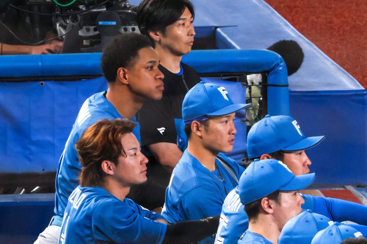 2OOOblueee's tweet photo. ［261001］ZOZOマリンスタジアム
すぐ集まっちゃうみれにあむず≡(⊃ᴖ⩊ᴖ)⊃
#lovefighters #万波中正 #水野達稀 
#奈良間大己 #矢澤宏太 #田宮裕涼 #野村佑希 https://t.co/VBiA9vqAyi