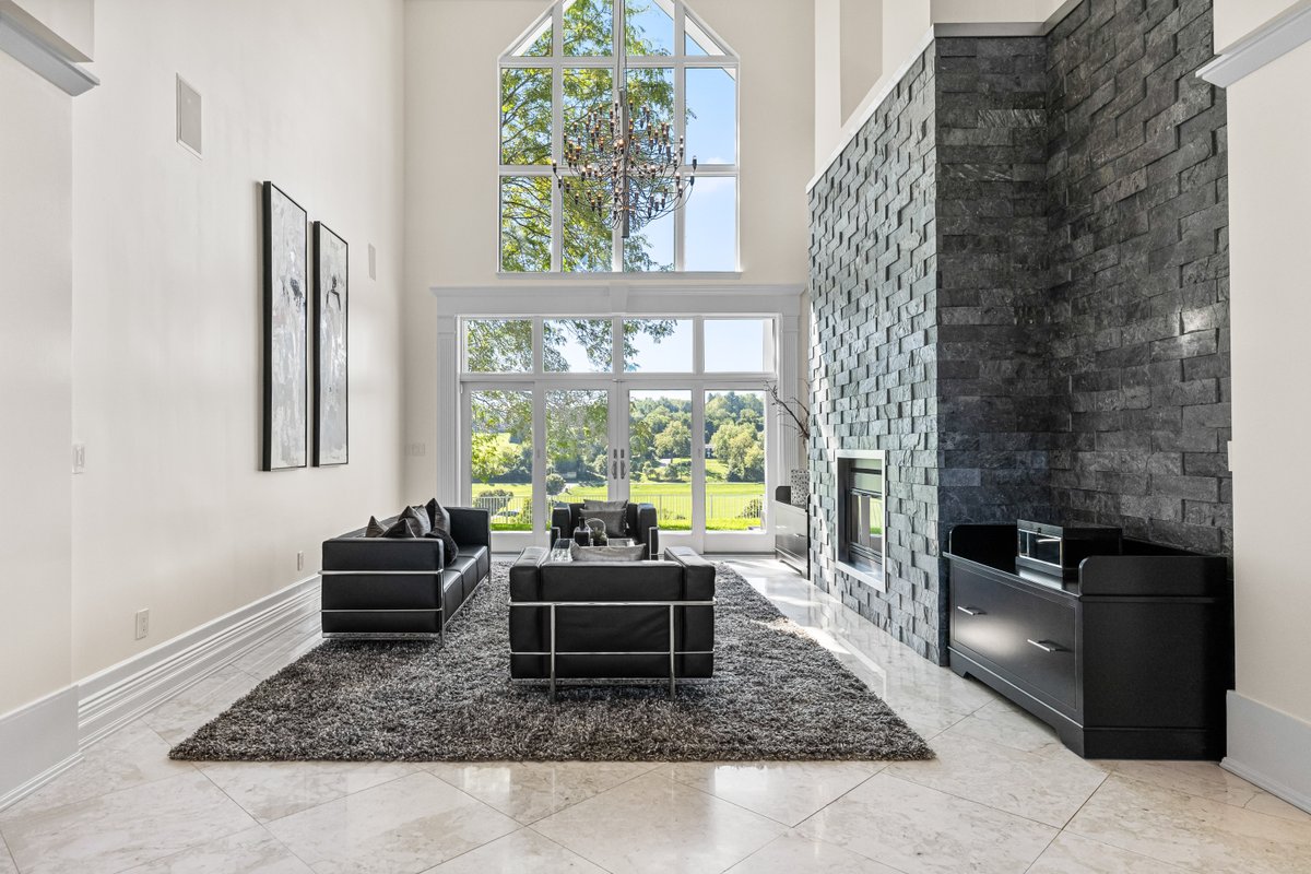 ChristiesHomes's tweet photo. Set across 55 acres of rolling lawns and spring-fed waters, this remarkable estate pairs timeless architecture with modern comfort. See more: https://t.co/Xp0gJMZePd

Listed by Karen Hubble Bisbee with Hubble Bisbee Christie's International Real Estate https://t.co/cdn72T4gJv