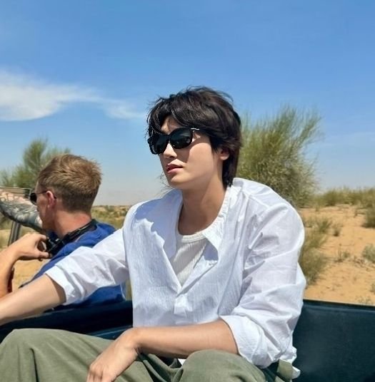 jiwonkimx's tweet photo. Yang ganteng                               yang motoin https://t.co/diNG4X7tTm