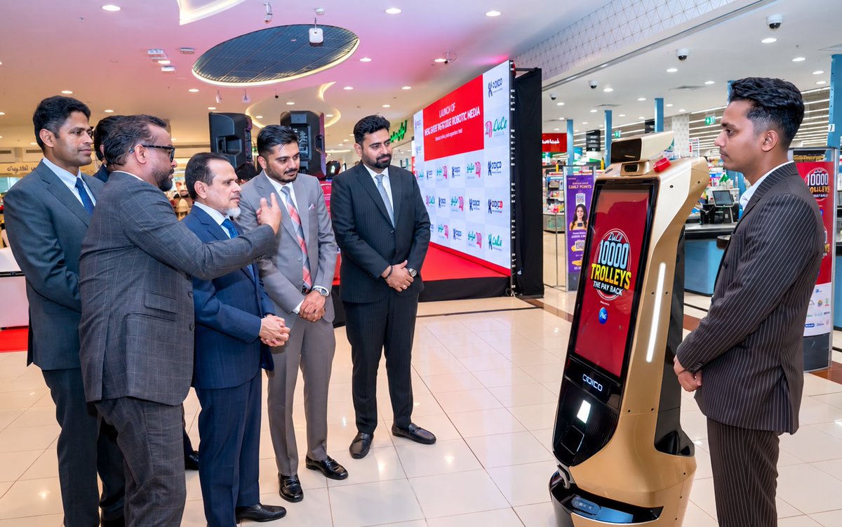 kody_technolab's tweet photo. @kodymiddleeast  and @LuluRetail just launched the UAE's first AI-Powered Robotic In-store Retail Media Network, Odigo. Indian deeptech meets GCC #retail and changes it forever.

#KodyMiddleEast #LuLuRetail #UAE #DOOH #DigitalOutOfHome #AdvertisingTechnology #RetailTechnology https://t.co/htZD17yF97