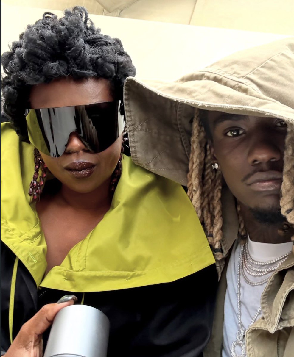 42dailyy's tweet photo. OsamaSon and Ms. Lauryn Hill📸 https://t.co/Uz8QkvoXIU