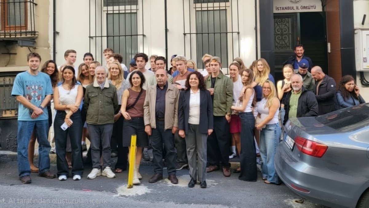 dempartistanbul's tweet photo. Danimarka’dan İstanbul’a gelen üniversite ve lise öğrencilerinden oluşan gençlik grubu, gezileri kapsamında İl Örgütümüzü ziyaret etti. Türkiye’nin güncel siyasi gündemi, Barış ve Demokratik Toplum Sürecine dair bilgilendirmelerin yapıldığı görüşmede; karşılıklı görüş alışverişinde bulunuldu.

Nazik ziyaretleri ve değerli paylaşımları için gençlik grubuna teşekkür ederiz. Gençlerin sözü ve katılımı demokratik toplumun gelişimine önemli katkı sunacağına inanıyoruz.