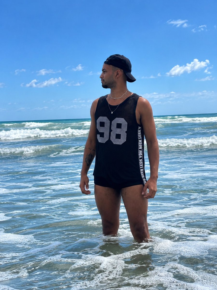 MayconDougllasF's tweet photo. Uma praia nesse calor 🥵🙂‍↕️ https://t.co/4YuQbhvbmo