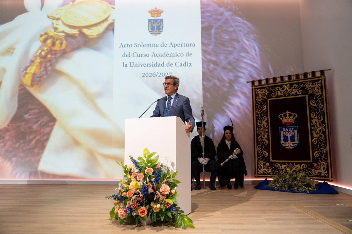 UniversidadAnd's tweet photo. 🎓 @paradelajsr destaca, en la apertura del curso de @univcadiz, la promoción por parte de la Junta de la Alianza Andaluza Universidad-Industria.

🧑‍🏫 Refuerzo del compromiso con la mejora de los campus andaluces: 8️⃣M€ para el nuevo aulario de Jerez. 

🔗 https://t.co/YV4KL4AsYQ https://t.co/YzPIZYYSjW