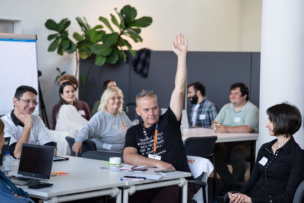 CodeWeekEU's tweet photo. 💙 Looking back at last week in Brussels… we wish we could do it all over again!

A huge thank you again to everyone who joined us in Brussels, and to Cisco for hosting us.

(https://t.co/iWod8181C1)

#EUCodeWeek #CodeWeek #Code4Europe #DigitalSkills #Coding #Education https://t.co/FU3lJuNhao