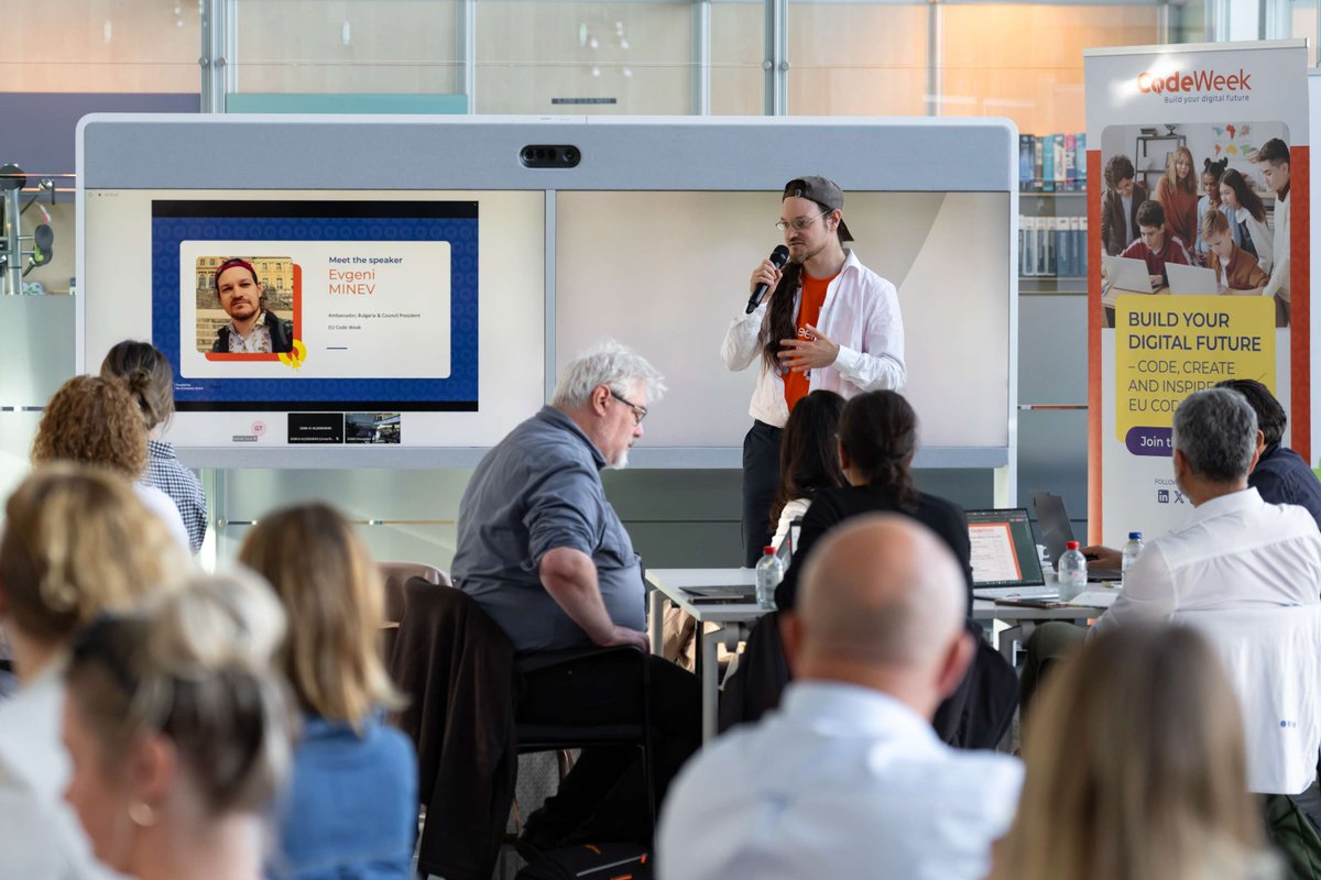 CodeWeekEU's tweet photo. 💙 Looking back at last week in Brussels… we wish we could do it all over again!

A huge thank you again to everyone who joined us in Brussels, and to Cisco for hosting us.

(https://t.co/iWod8181C1)

#EUCodeWeek #CodeWeek #Code4Europe #DigitalSkills #Coding #Education https://t.co/FU3lJuNhao