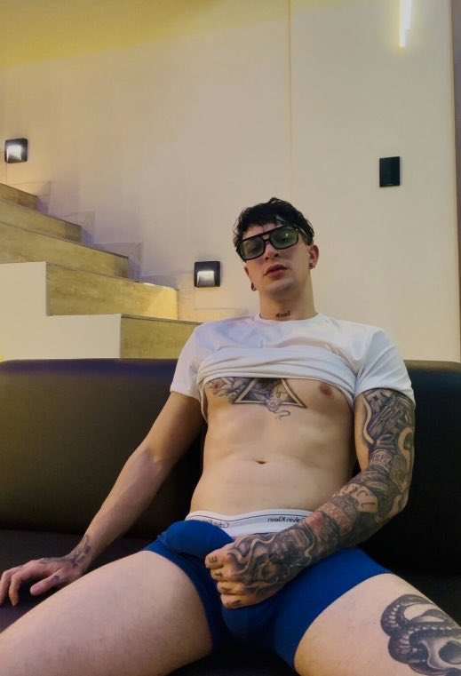 mstrartt's tweet photo. Take daddy’s punishment

https://t.co/1CovndZ853 https://t.co/ShOb1sdCcn