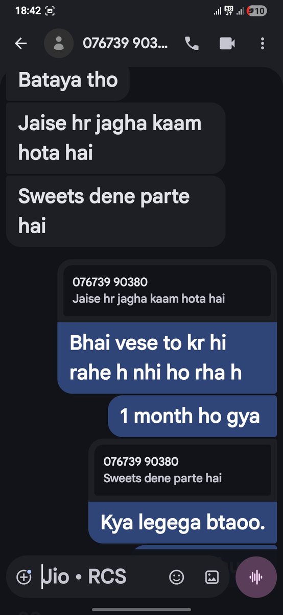 SocialHelp8's tweet photo. Hey Myntra, I applied to onboard my brand with you a month ago, but I haven't received any response yet; meanwhile, when I spoke to your executive, they asked for money. Is this the kind of service you provide? @MyntraSupport https://t.co/7toTX3eiK0