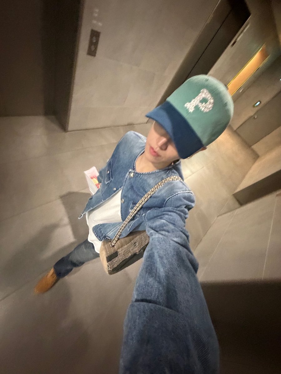 avocadoffee's tweet photo. #ODSD #ONEDOORSelcaDay #RIWOO #BOYNEXTDOOR https://t.co/0YFZIkQn7T