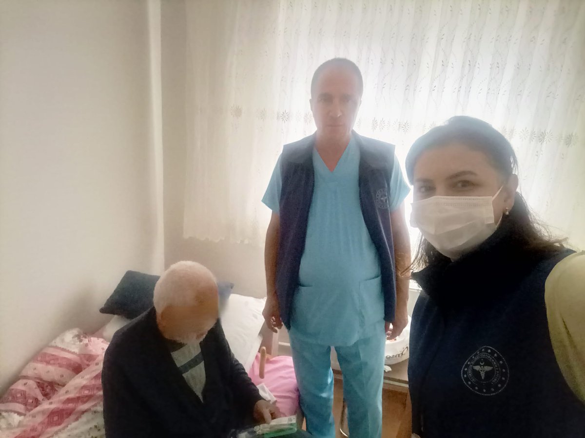 SincanAdsh's tweet photo. Büyüklerimizin sağlığının korunması ve yaşam kalitelerinin artırılması amacıyla nitelikli, erişilebilir ve güvenli sağlık hizmetleri sunmaya devam ediyoruz.                                             Tüm büyüklerimizin 1 Ekim Dünya Yaşlılar Günü’nü saygı ve minnetle kutluyor; https://t.co/bnrNvFK6HI