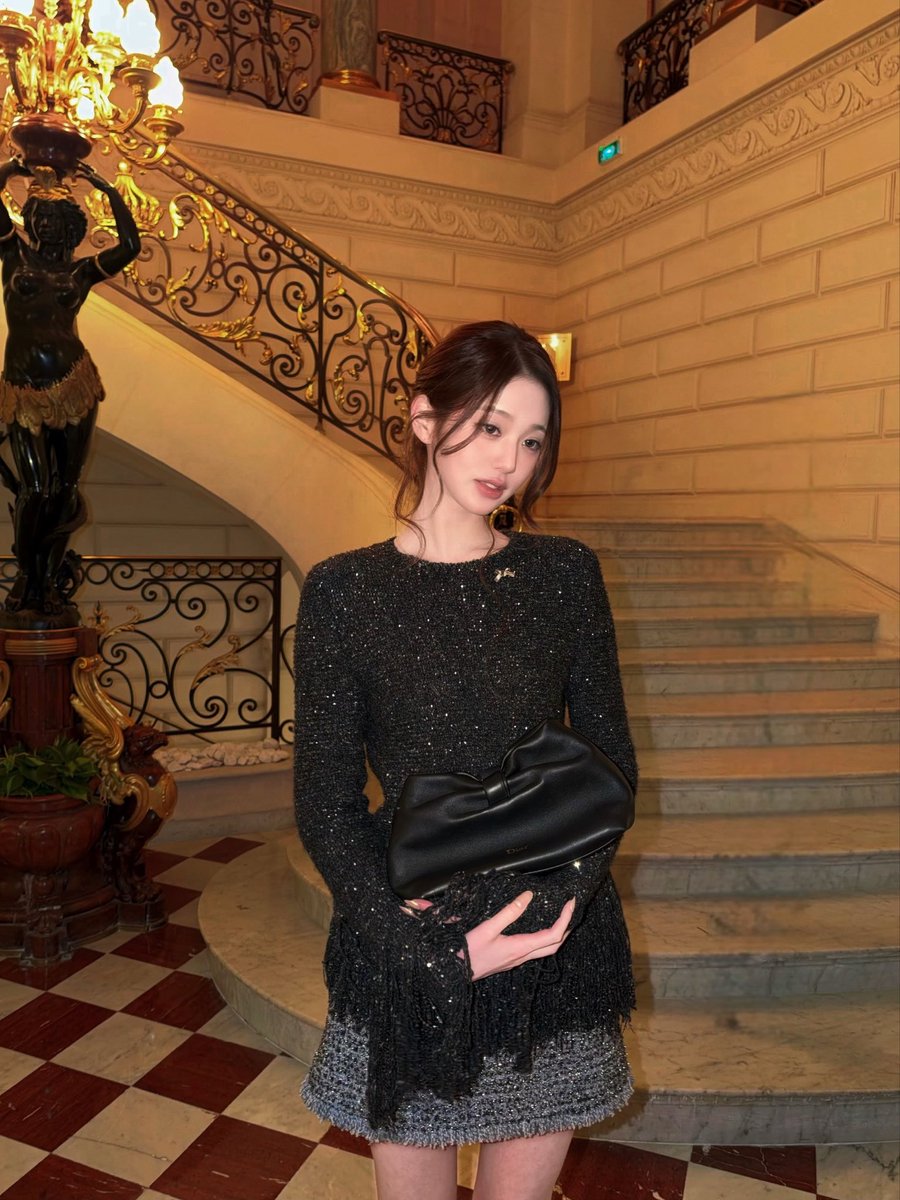 kittyjangwy's tweet photo. dior princess

WONYOUNG IN DIOR
#WonyoungDiorSummer27
#JANGWONYOUNG
#WONYOUNG
#DiorSummer27 @Dior https://t.co/8fSHNbOCV1