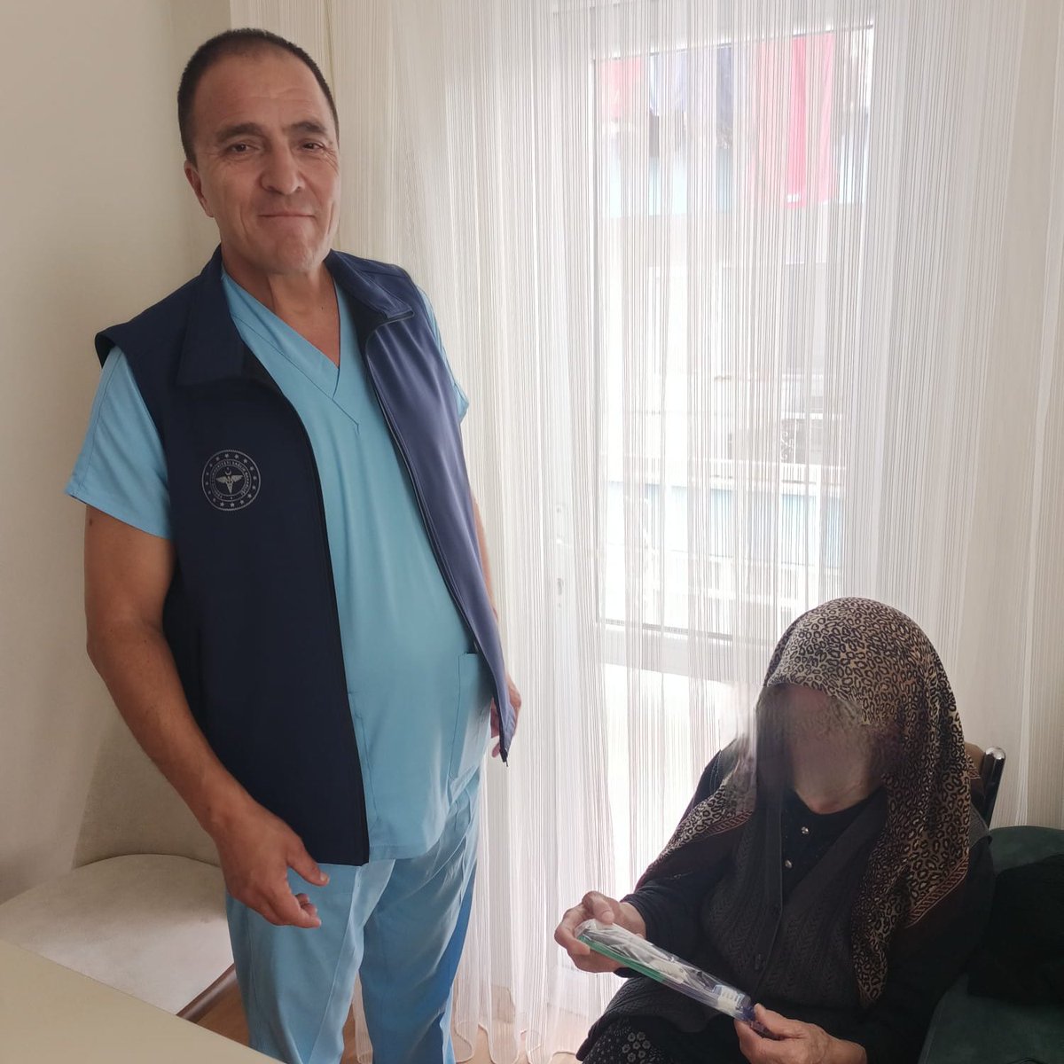 SincanAdsh's tweet photo. Büyüklerimizin sağlığının korunması ve yaşam kalitelerinin artırılması amacıyla nitelikli, erişilebilir ve güvenli sağlık hizmetleri sunmaya devam ediyoruz.                                             Tüm büyüklerimizin 1 Ekim Dünya Yaşlılar Günü’nü saygı ve minnetle kutluyor; https://t.co/bnrNvFK6HI