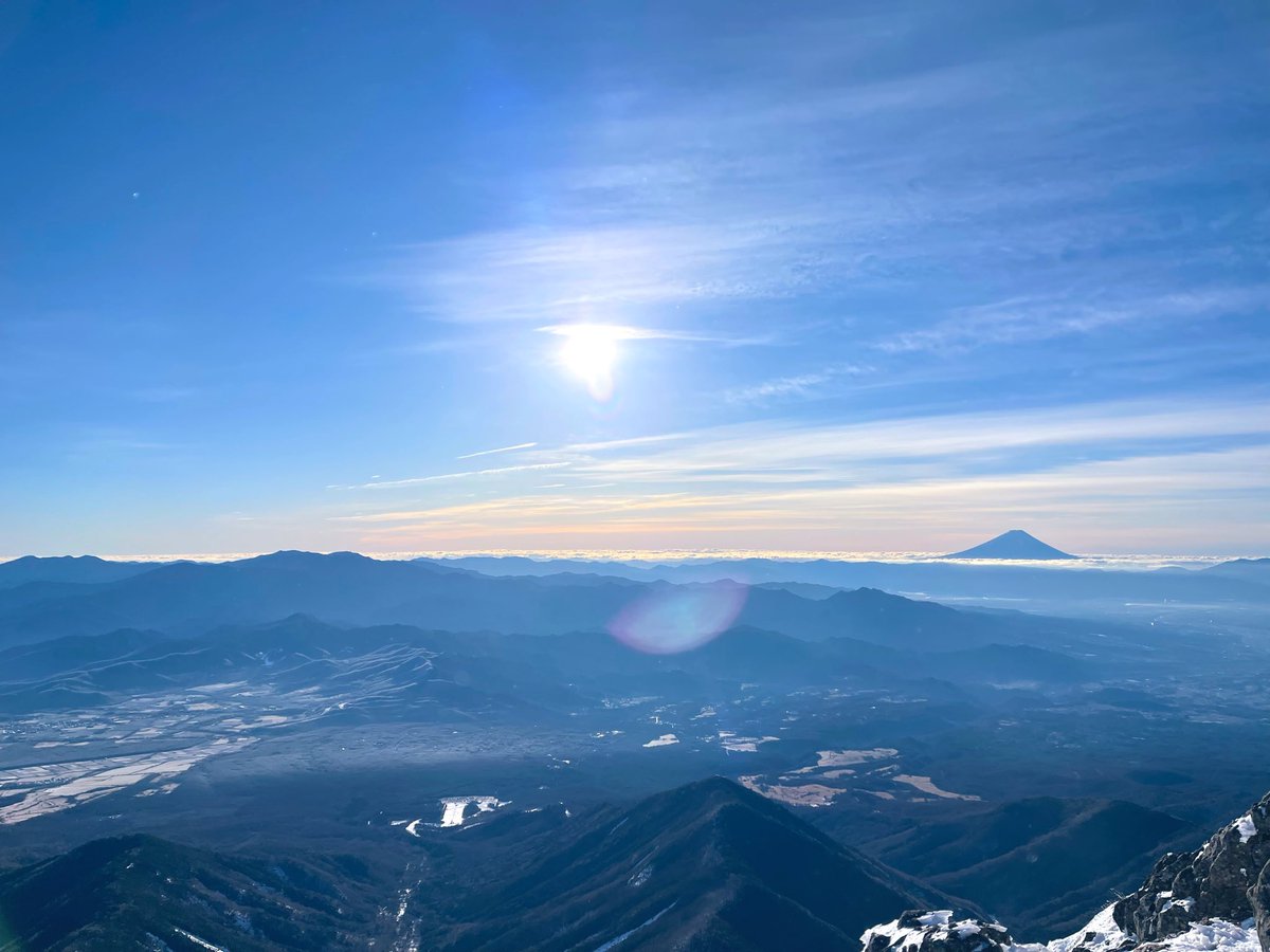 transeporter08's tweet photo. 政治家というのは本当に大変な職業。
本来なら信頼して何でも話せるような相手であっても大きなリスクが潜んでいる難しさ。
森下さんは危機管理の意識も高くて素晴らしい。
信頼して貰えますように。
「信じるということは、その人が自分の期待通りに動いてくれると期待することではない」
岸見一郎 https://t.co/3D35NjM0eV