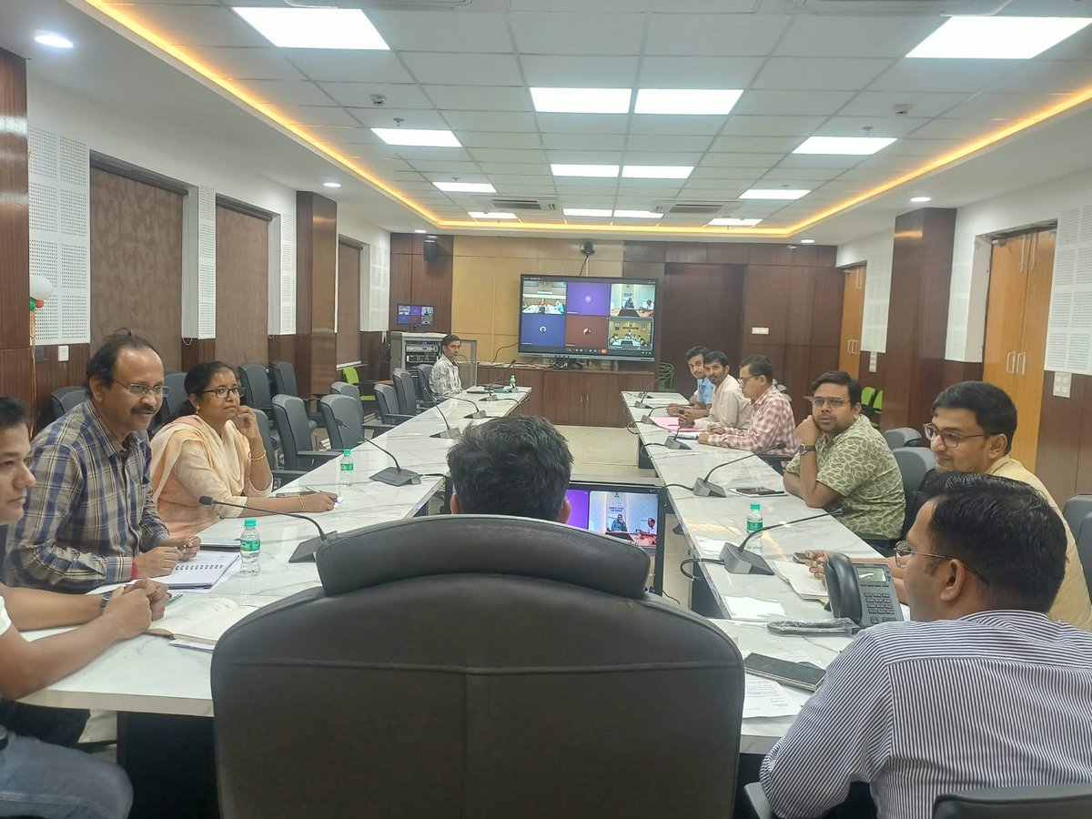 sveepelection's tweet photo. Special Drive for enrolment of left out and young/first time electors under process of continuous updation.
@CEOWestBengal https://t.co/OXtHq2N7o8