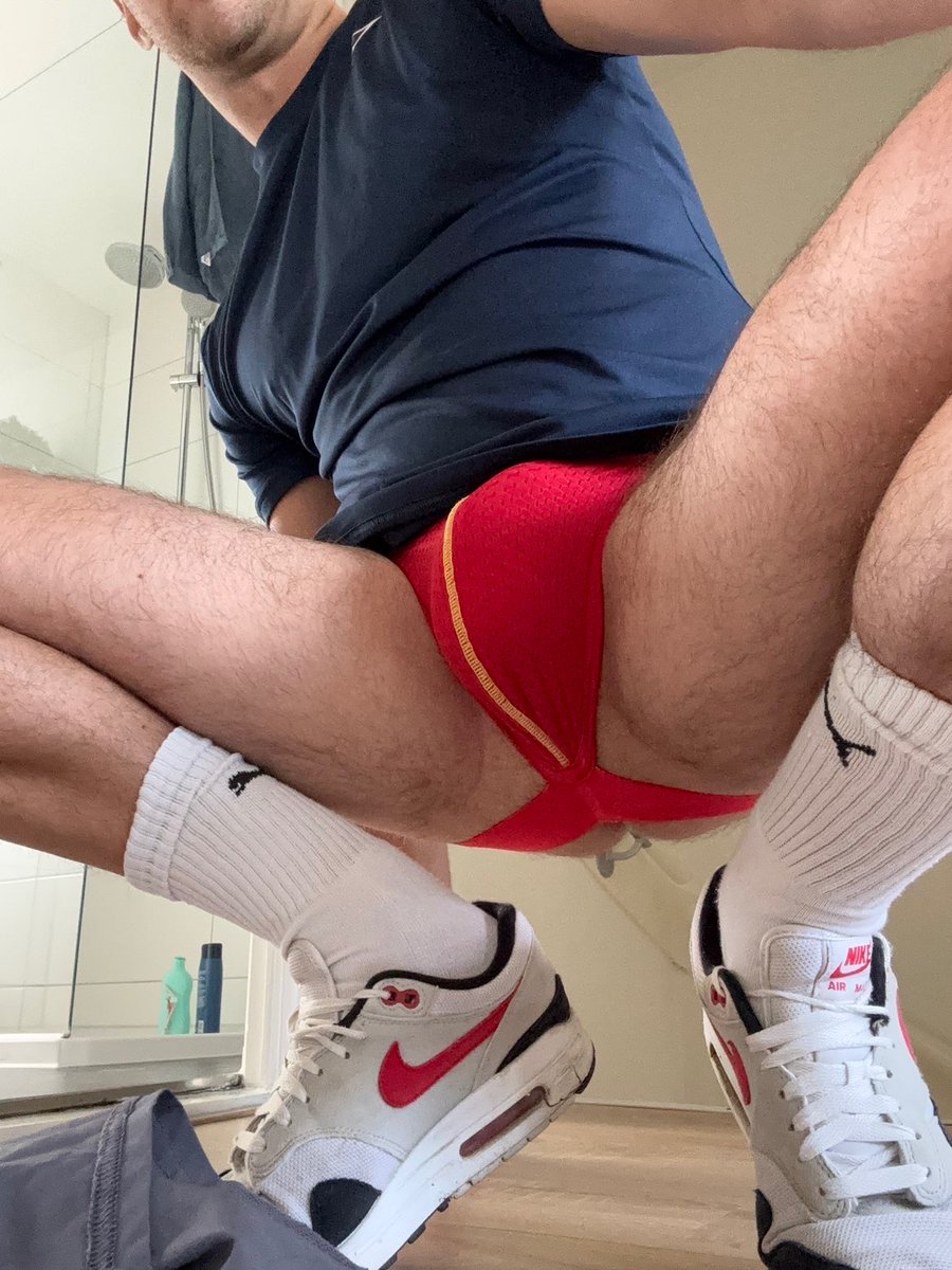 straighttwunk's tweet photo. Time to work out at home, which outfit should I wear? 😈

RT = left
Like = right https://t.co/cpa4JFnI7f