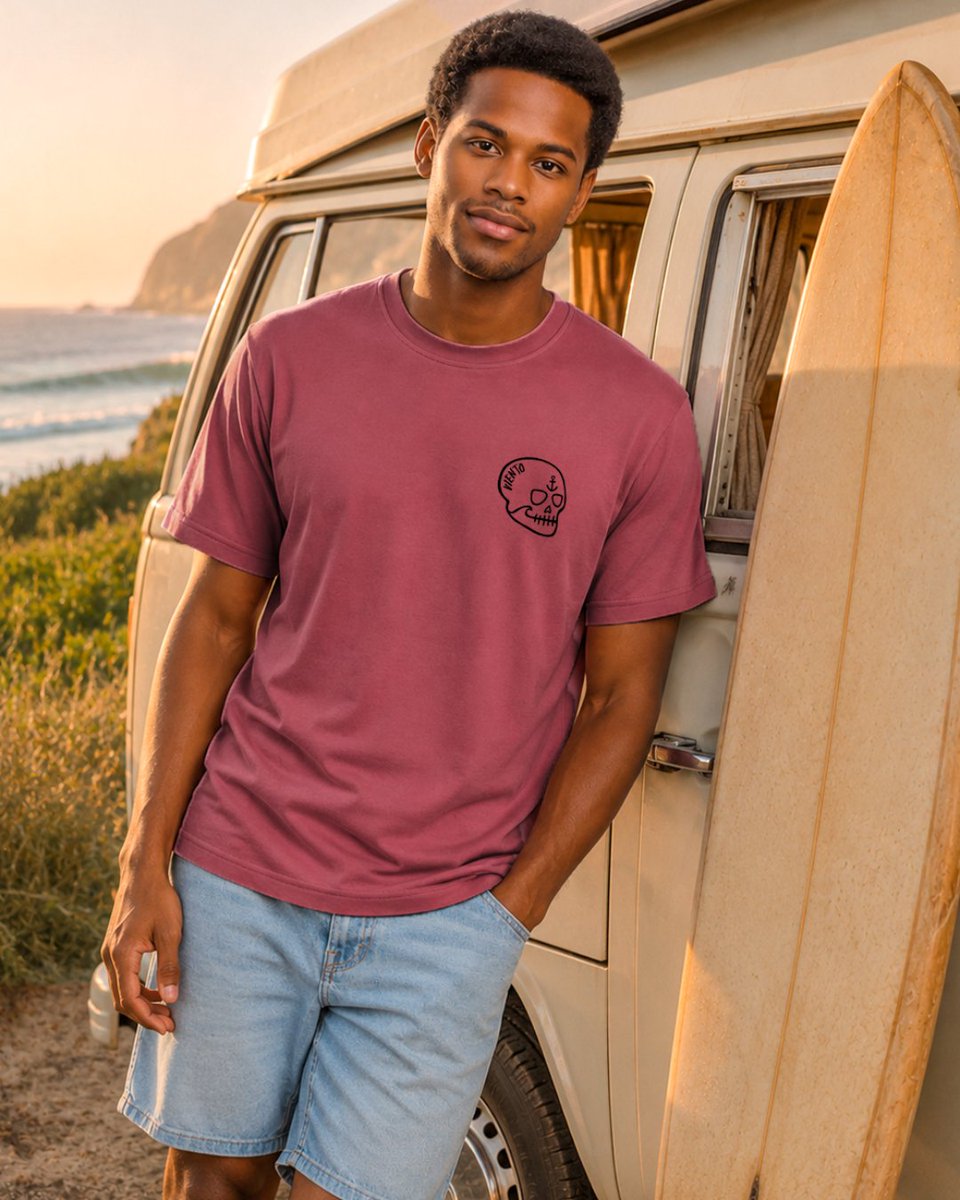 vientoclothing's tweet photo. Chasing coastal horizons in our classic tee. 🚐🌊 Ready for the next surf road trip?
#SurfStyle #VanLife #CoastalLiving #Streetwear #SummerVibes #Outdoors #BeachLife #vientoclothing https://t.co/DgDrrl5F4W
