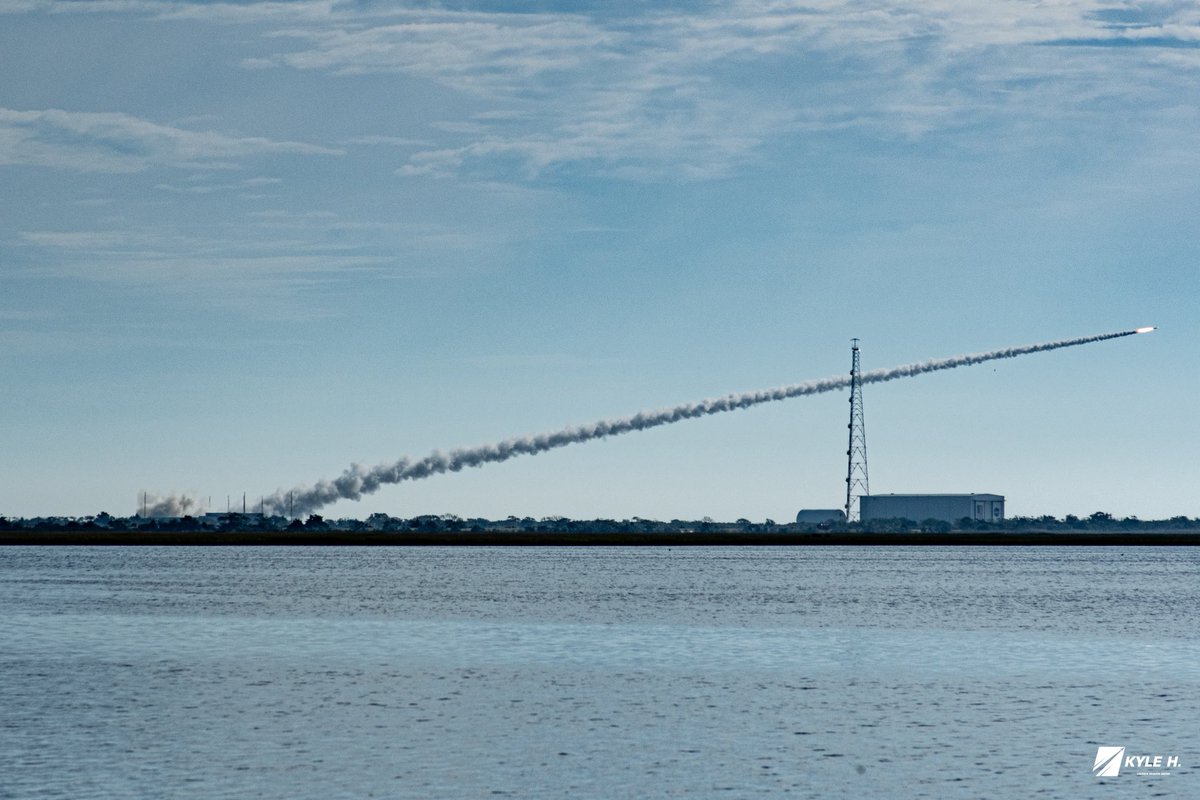 kyle_LTS's tweet photo. The first of two planned sounding rockets launching today took off at 9:33am. Teams are resetting and letting boats through the range before the second launch. Today’s window runs till 1pm. 
📸: me for @LaunchHeavenX https://t.co/fBHP0MWGyp