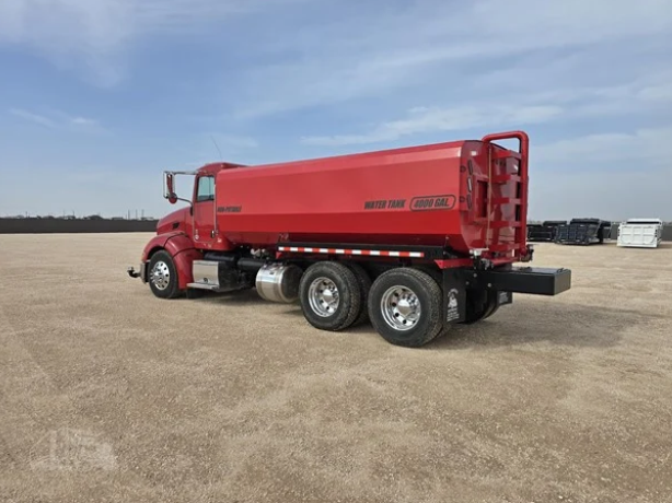 MDTraderdotcom's tweet photo. 2014 Peterbilt 384 For Sale!
➡️4,000 gallons
➡️ 6 spray valves
🔗https://t.co/OCTVBx0upl
📞915-229-3022

#MDTrader #Peterbilt #TruckSales https://t.co/X1AzQxcNsM