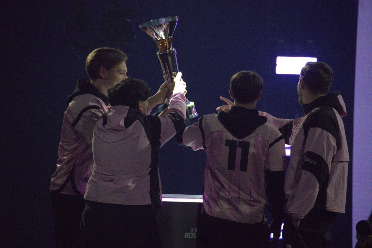Boostoverball_'s tweet photo. 📷 Throwback Thursday: @gentlemates (@archierl_, @NassRL_, @OskiRL, and @Snaski10 ) after winning the 2026 RLCS (@rlesports) Boston Major at @AgganisArena in Boston, Massachusetts on February 22nd, 2026. 📷

#RocketLeague #RLCS https://t.co/PniDnCfvBf