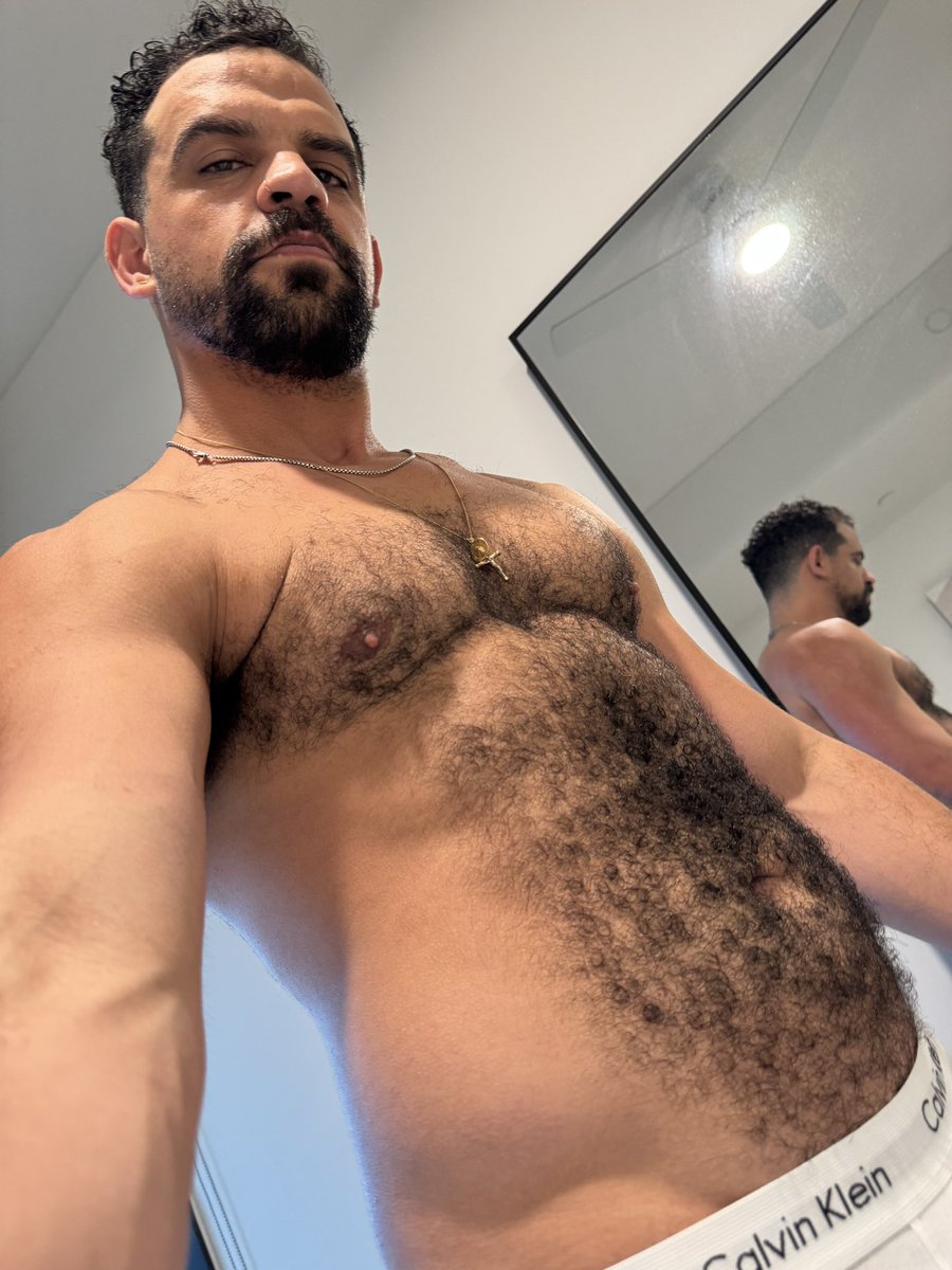 brunorexxx's tweet photo. come rub my fur https://t.co/FYcb4ndJnD