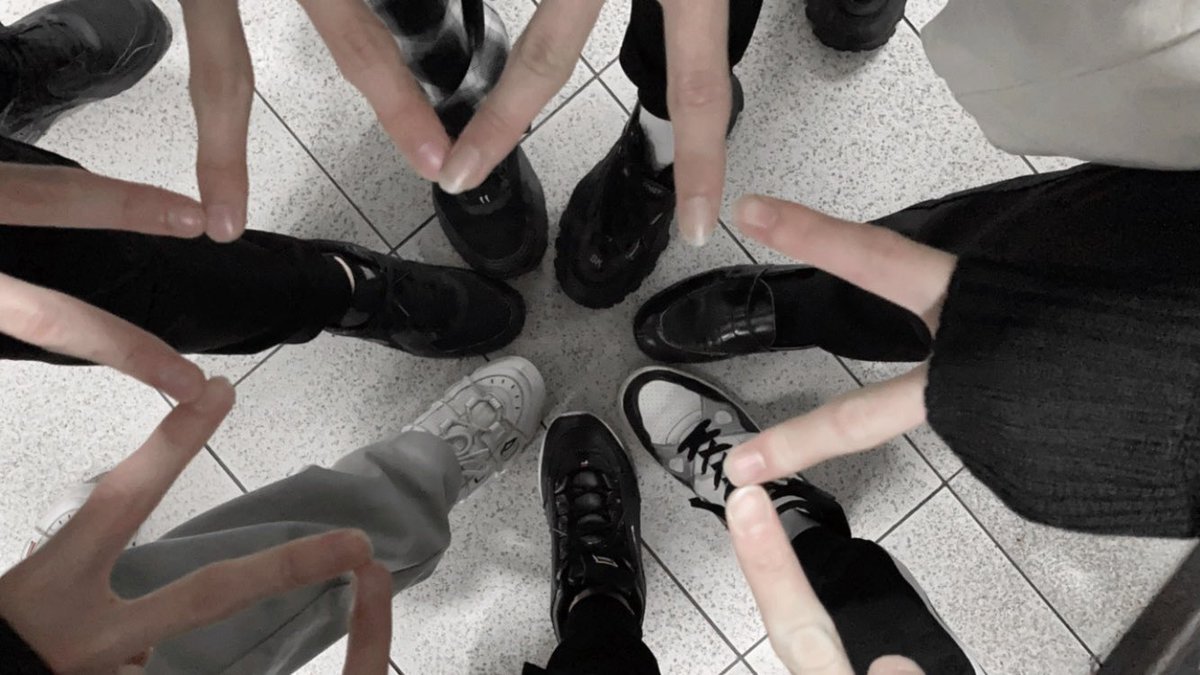 yuiru_supafuru's tweet photo. 5周年本当にありがとう🔥
THE SUPER FRUITがここまで歩んでこられたのは、この6人のメンバーと、いつも応援してくれるフルファミがいてくれるからです
どちらが欠けても
今のスパフルはありません
いつも支えてくれて、本当にありがとう。
たくさん思い出を作っていきたいです
よろしくお願いします🍈 https://t.co/A1zy9AqRP6