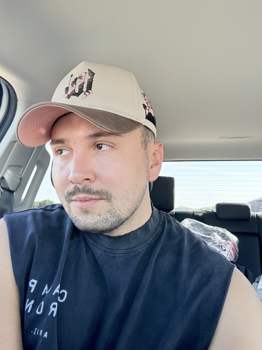 risyfredster's tweet photo. stuck in the truck thinking about you. pull up https://t.co/rWFZdPAdiz