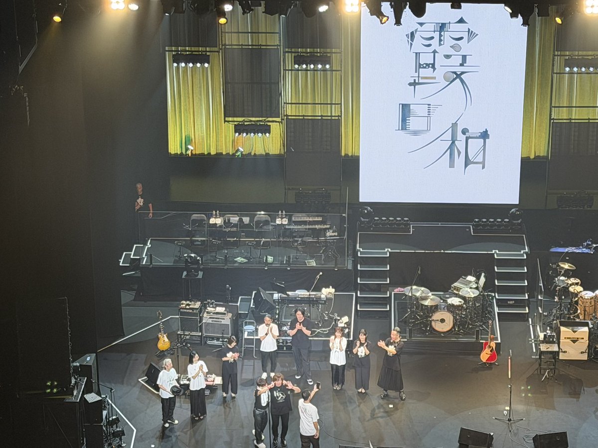 tsutti__5296's tweet photo. 俺のヒーロー達。

10歳からずっと聴いてていつまでも手には届かないヒーロー達。
かっこいいとかすごいとかじゃ表現できない。 https://t.co/WHyjtawREI