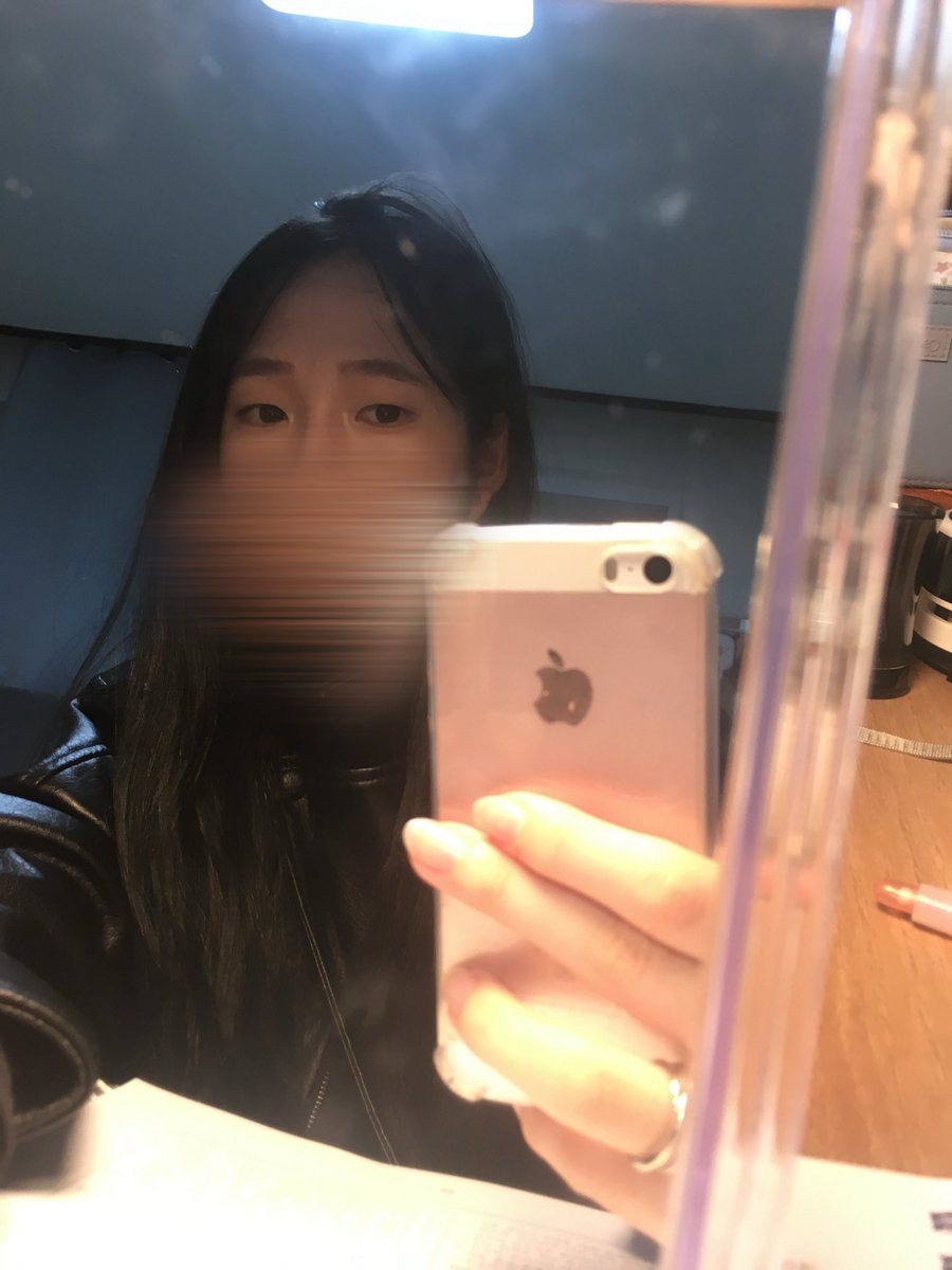 chaesoobin1205's tweet photo. 중콘 s1 가는 10이랑 친해지실분..ㅠㅠ

#모구모구 #모아트친소 https://t.co/ifKkemQ2FZ