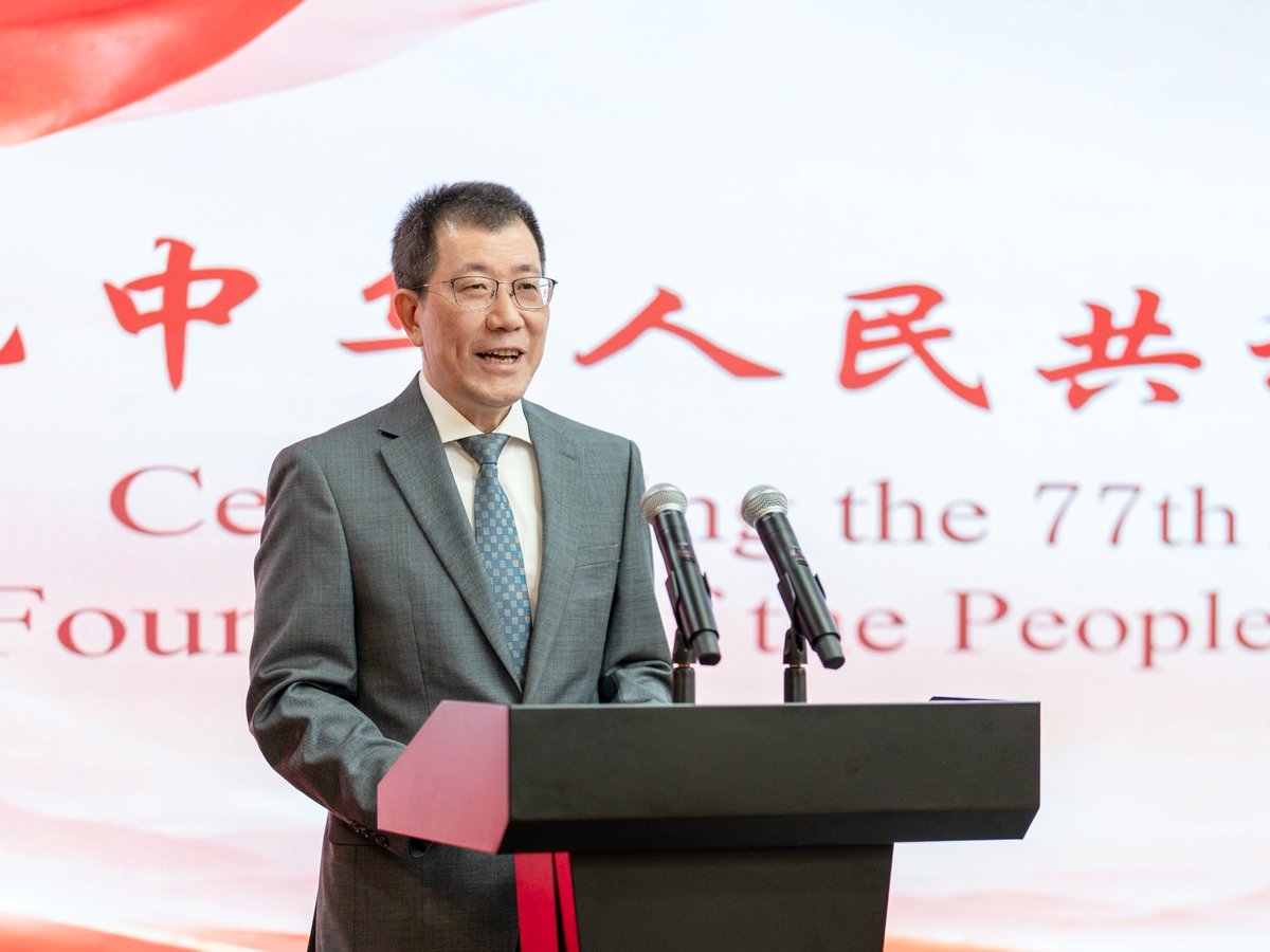 CG_GuoShaochun's tweet photo. Thrilled to host the reception in celebration of the 77th anniversary of the founding of the People's Republic of China - a warm and joyous gathering with more than a hundred guests at the consulate. 

Wish our country great prosperity! ✨✨✨

Cheers to the friendship between the two peoples!🇨🇳🇺🇸🍷