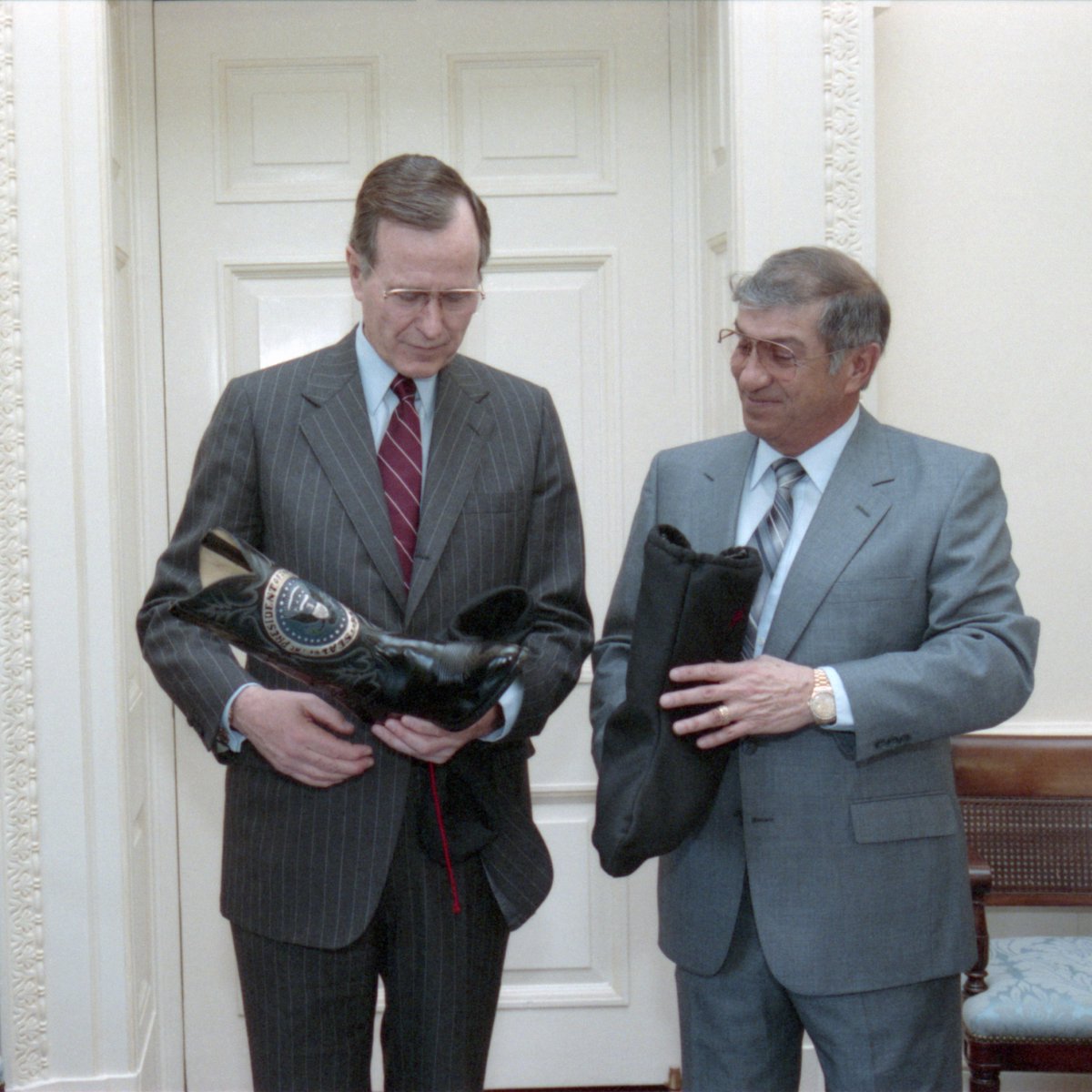 Bush41Library's tweet photo. American culture &amp; Western heritage walk hand in hand. 

Experience this rich history firsthand by viewing the iconic, custom-crafted 41st President "Tony Lama" boots at our newest exhibit, "E Pluribus Unum," on view through May '26!

Photo: 2/1/1990 | IDs: P09917-09a, P09917-13a https://t.co/a3ULTs5139