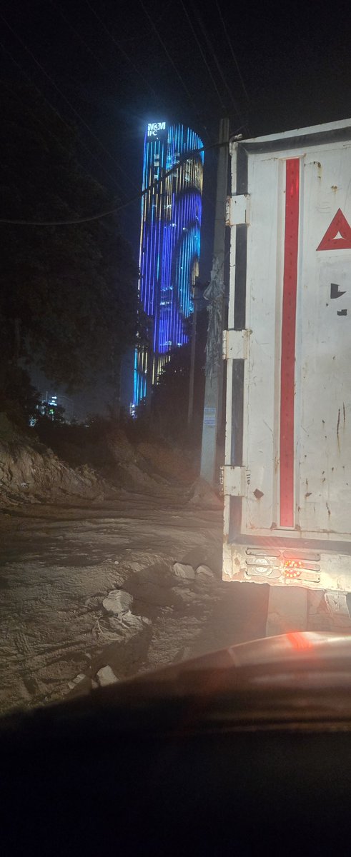 MeraGurgaon's tweet photo. Golf course extension road Gurgaon @cmohry @DC_Gurugram @MunCorpGurugram @NayabSainiBJP @PradeepIAS_HR @narharibanger @narendramodi @PMOIndia @DiprHaryana @CAQM_Official @Cockroachisback @CJP_2029 @VijayGoelBJP @RaoNarbir https://t.co/0zkr6xO1kw