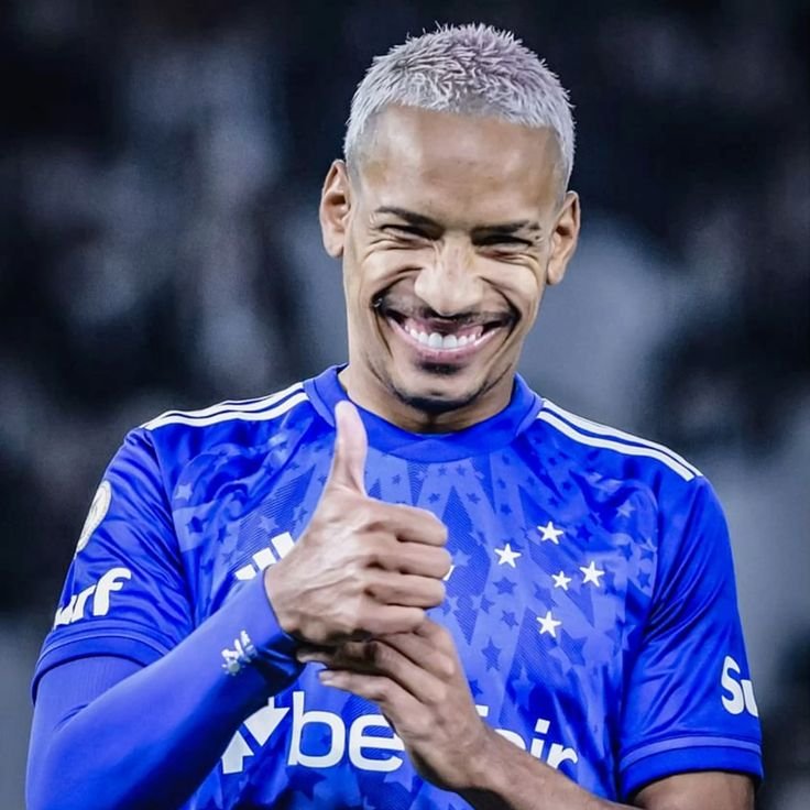 marcaejoga_'s tweet photo. 🇧🇷 Matheus Pereira no Brasileirão 2026:

🎽 25 jogos | ⚽ 9 gols
🎁 4 assist. | 🧠 9 grandes chances criadas
🪄 3,2 passes decisivos por jogo https://t.co/evUhSgiAAm