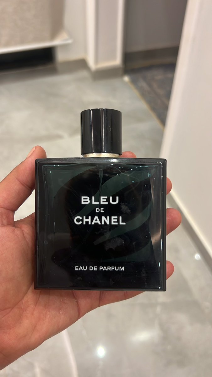 FFahaad1200's tweet photo. #عطرك_المفضل
#شانيل #بلو للنهايه https://t.co/dvuifaVMv0