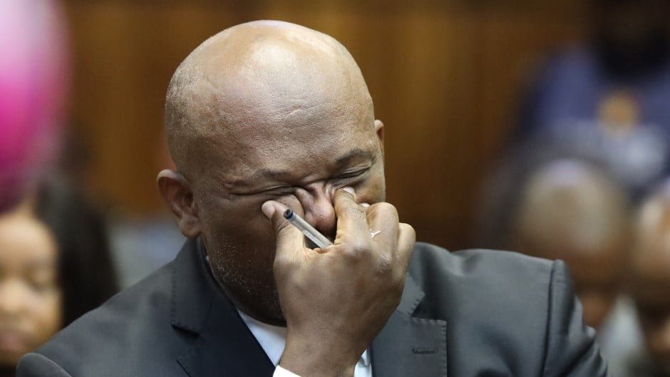sfisomahla14431's tweet photo. How can a 16 year old grandchild have a crush on 59 year old grandfather? Mina, I dont buy this story at all..
#Sibiya
#MadlangaCommission https://t.co/qVXHyg1I3P