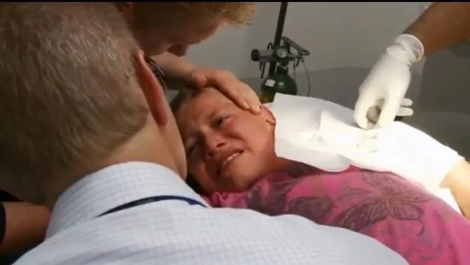 DabbKen's tweet photo. 🚨Mother holds her SON down as HE is INJECTED with PUBERTY BLOCKERS.🏳️‍⚧️
Mothers that do this should be sent to PRISON https://t.co/298VQYytA7