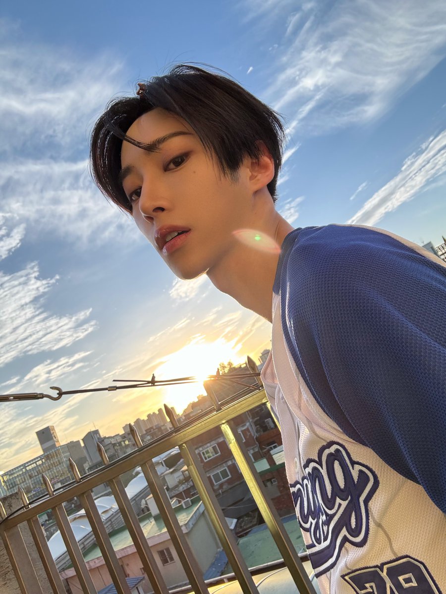 UnseenJiahao's tweet photo. https://t.co/2ad0L0gwpp