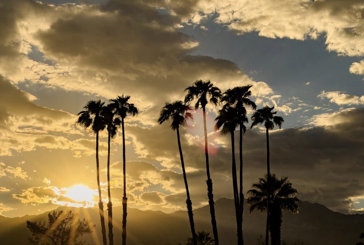 AnInsidersGuide's tweet photo. Palm Springs 
Coachella Valley Photo! - by socalsportrider https://t.co/gJ36ZXsOcl