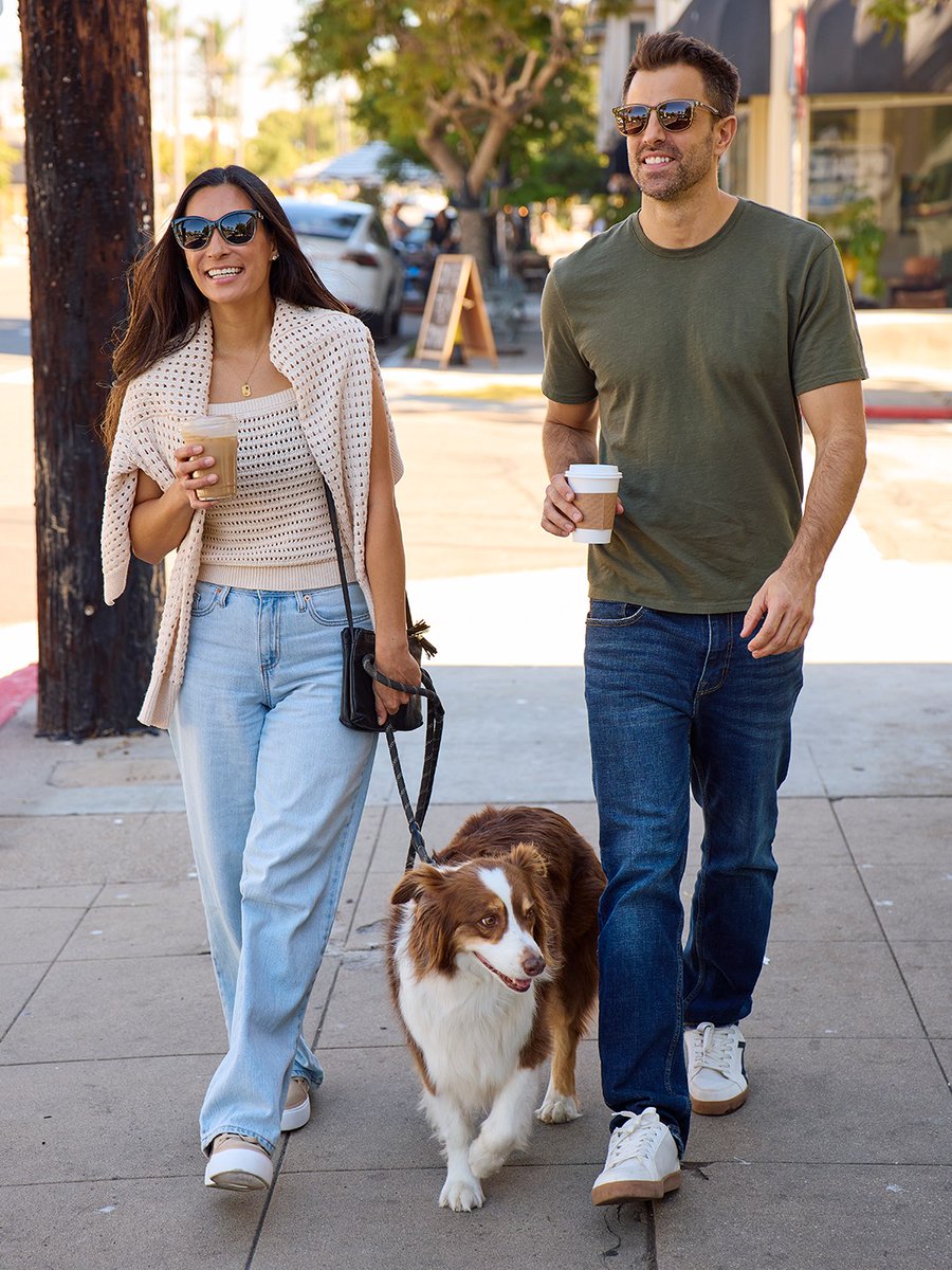 Knockaround's tweet photo. Dog walk essentials: leash, coffee, and a fresh pair of Knocks. 🐶😎☕️

The real question: iced or hot for the walk? You can only have one. https://t.co/HuOBdrqoOz