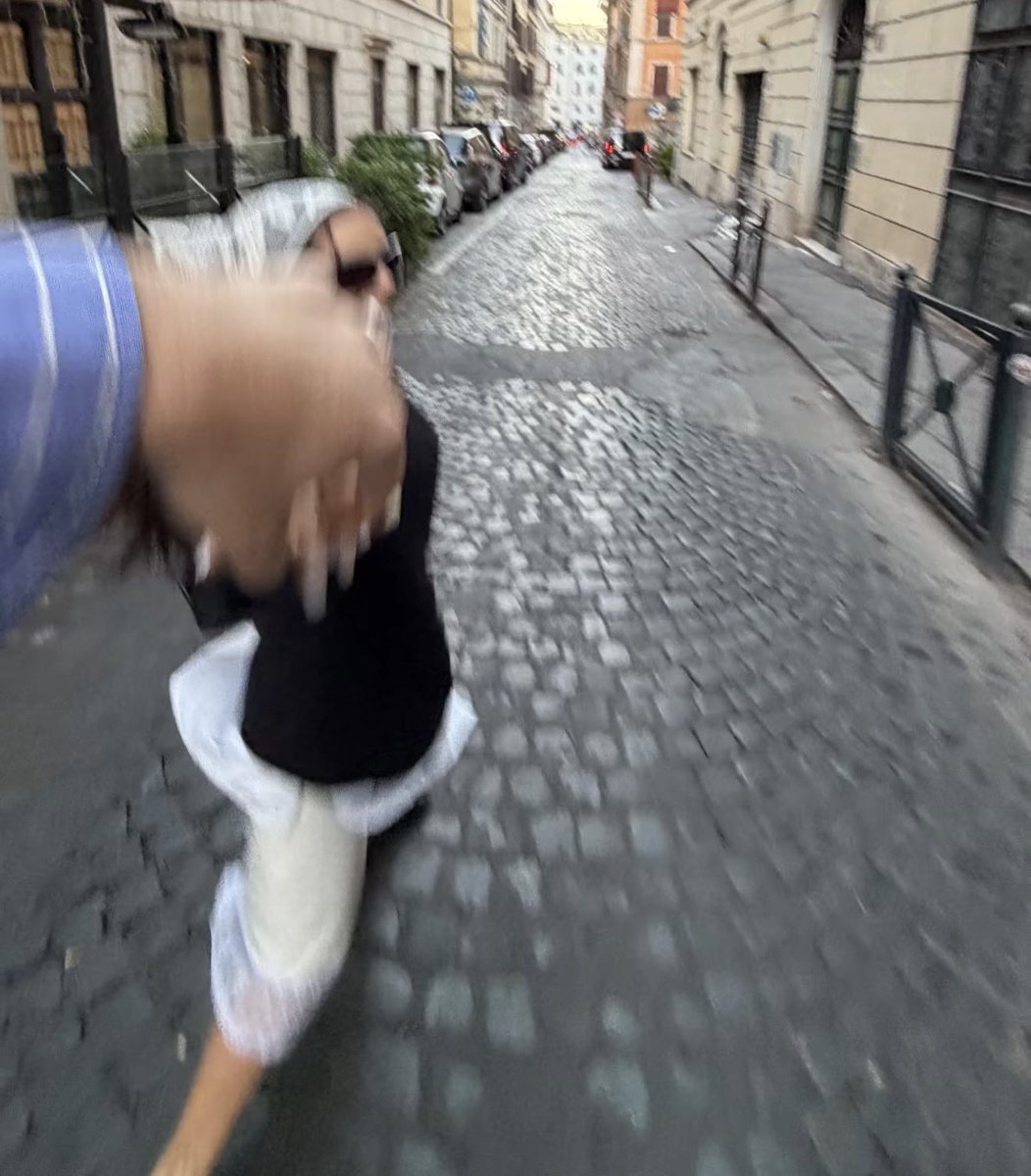 indepilled's tweet photo. HELLO CUTIE PATOOTIE 🥲🥲🤏🏻 https://t.co/hrKu65BMLl