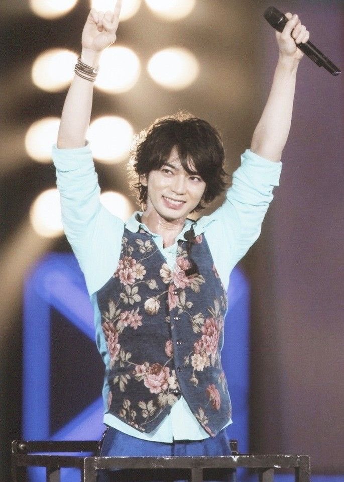 7cTwvEm3bfqub3J's tweet photo. アラフェス'13の松潤は伝説

#松本潤 https://t.co/g47oGggKrf